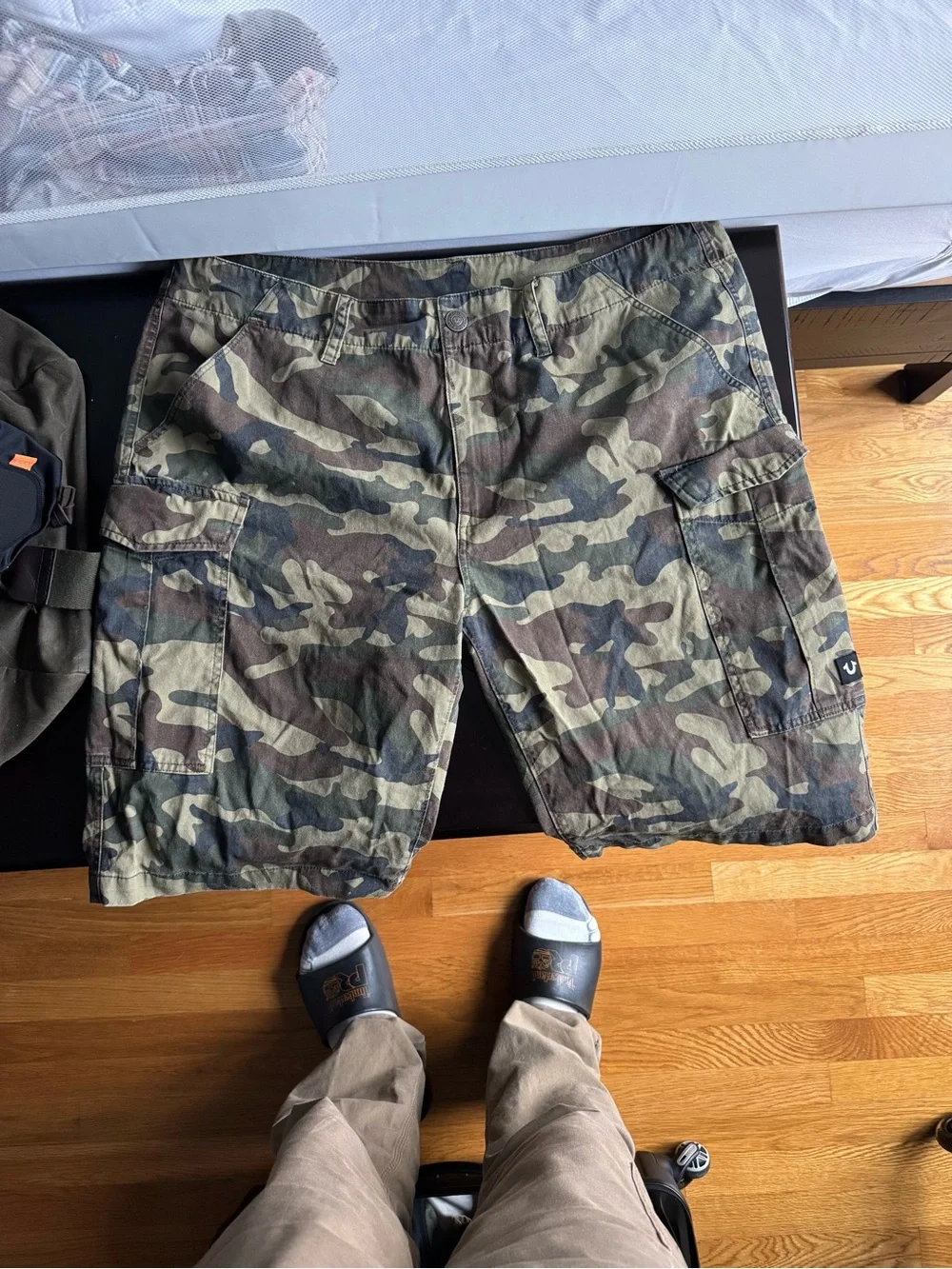 True Religion Camo Cargo Shorts in Green/Brown New Never Worn